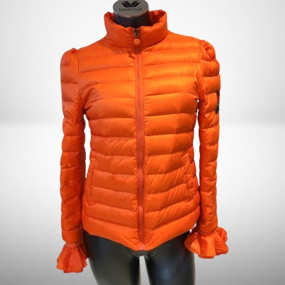 La Compania del Oriente Jackets & Blazers - La Compania del Oriente Stunning Packable Jacket - WOW